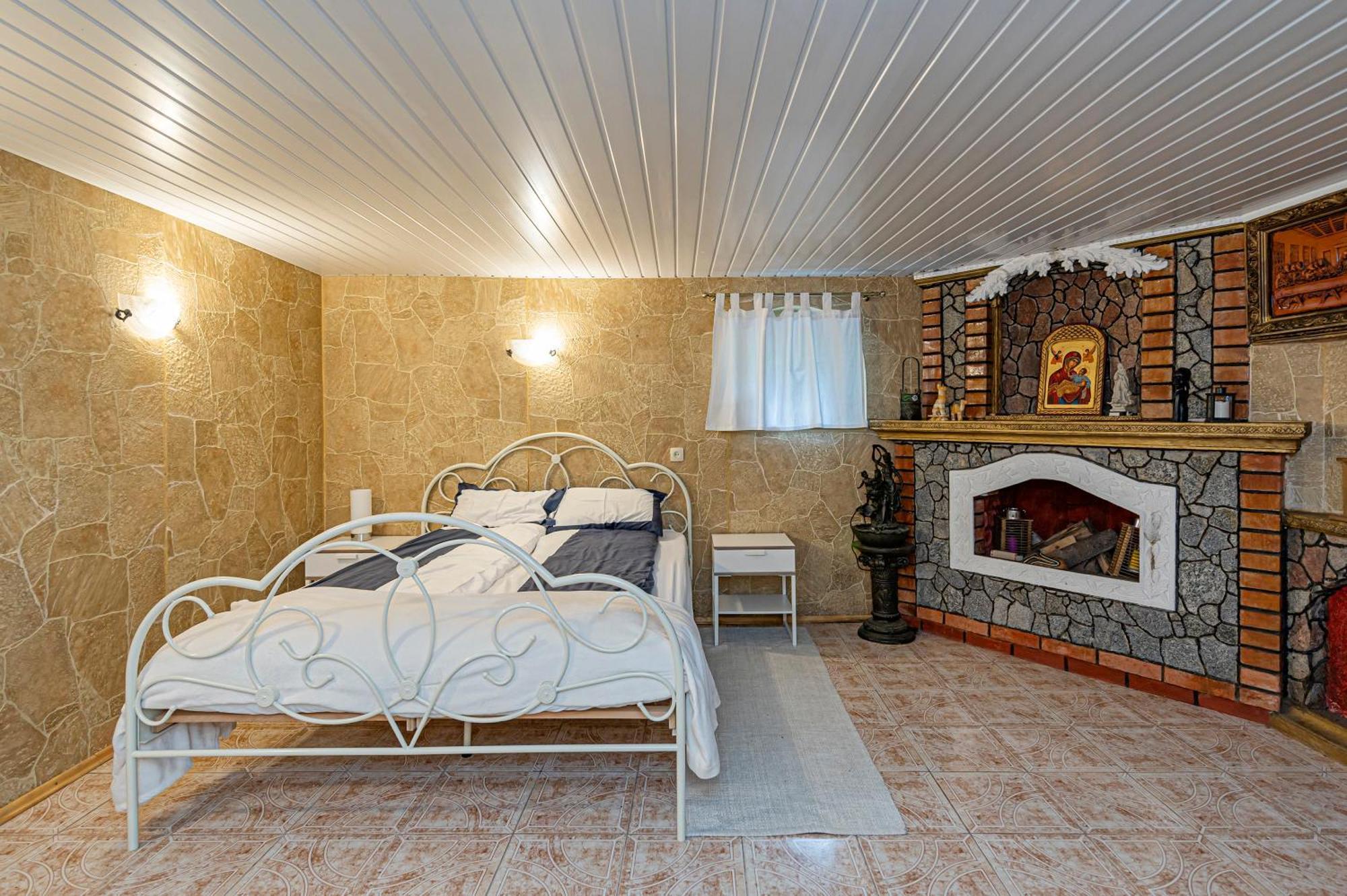 Spacious Studio Apartment By Polo Apartments Каунас Екстериор снимка